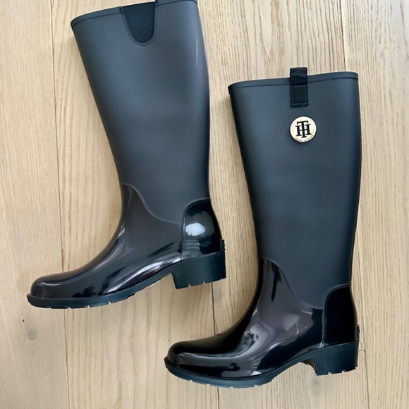 Tommy Hilfiger Tall Rain Boots – size 8 - Picture 2 of 10